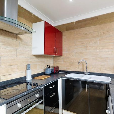 Stockton Town Centre Apartments Free Parking And Wi-Fi Extérieur photo