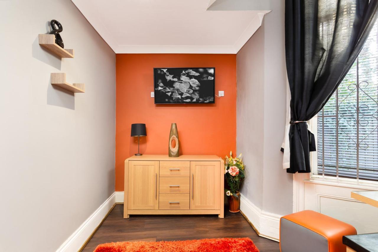 Stockton Town Centre Apartments Free Parking And Wi-Fi Extérieur photo
