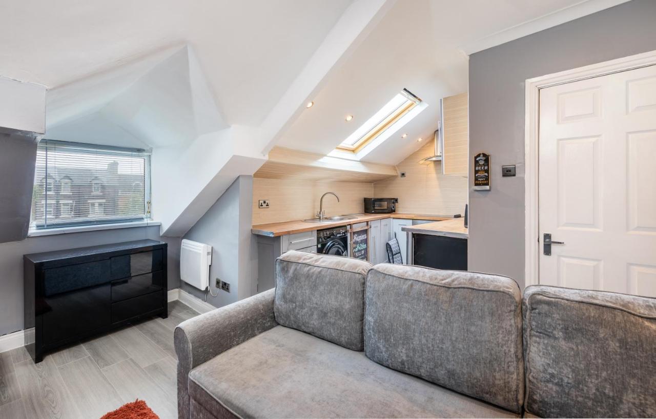 Stockton Town Centre Apartments Free Parking And Wi-Fi Extérieur photo
